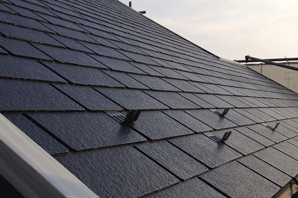 屋根カバー工法 重ね葺き工事 千葉の雨漏り修理 屋根工事なら 株式会社四葉建装