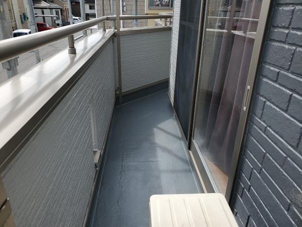 千葉県千葉市緑区　屋根塗装　防水工事　ベランダ　FRP防水 (2)