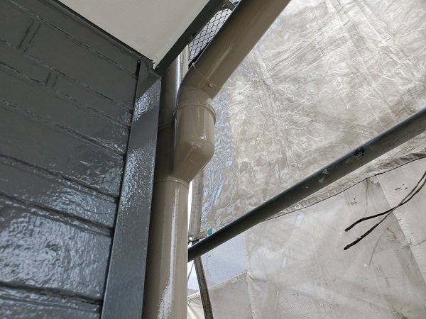 千葉県千葉市緑区　屋根塗装　防水工事　付帯部塗装　雨樋　車庫シャッター (4)