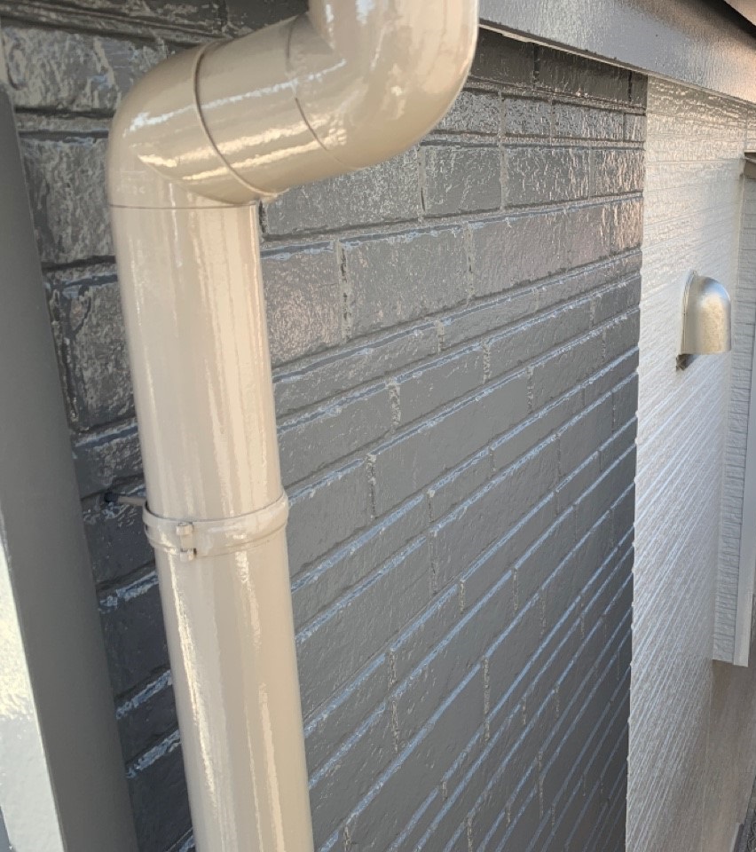 千葉県千葉市緑区　屋根塗装　防水工事　付帯部塗装　雨樋　車庫シャッター1 (2)