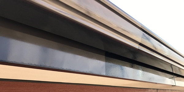 千葉県八千代市　屋根塗装　付帯部塗装　雨樋、軒、クーラーホースカバー (1)1