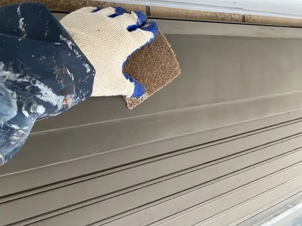 千葉県千葉市中央区 U様邸 屋根塗装 外壁塗装 付帯部塗装 シャッターボックス塗装 塗装が必要な素材と不要な素材 千葉の雨漏り修理 屋根工事なら 株式会社四葉建装