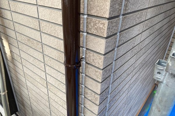 千葉県千葉市中央区　U様邸　屋根塗装・外壁塗装・付帯部塗装　雨樋塗装　雨樋の塗料は (1)