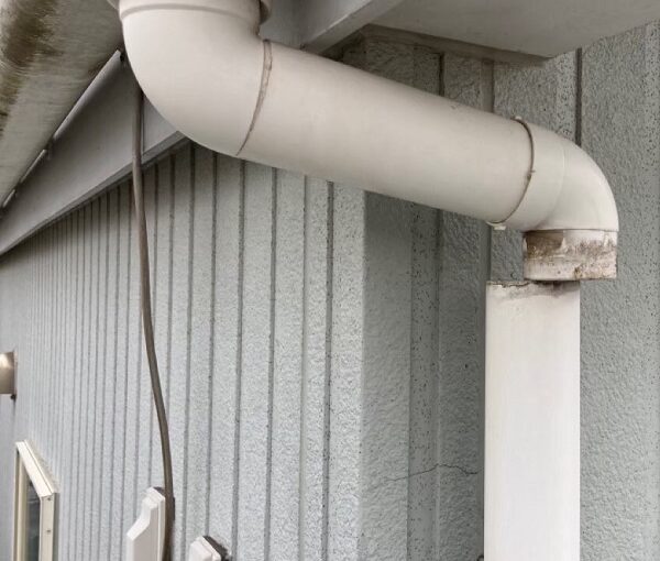 千葉県四街道市　K様邸　屋根重ね葺き工事・外壁塗装　雨樋補修　雨樋が引き起こすトラブルとは (1)