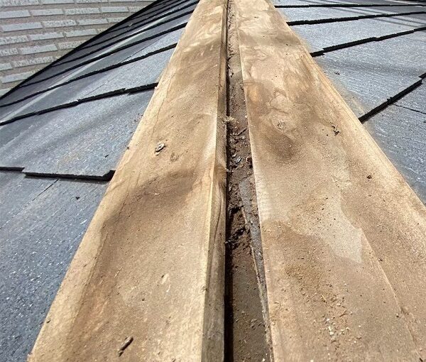 千葉県四街道市　K様邸　屋根重ね葺き工事・外壁塗装　既存板金、貫板撤去　屋根の構造 (8)