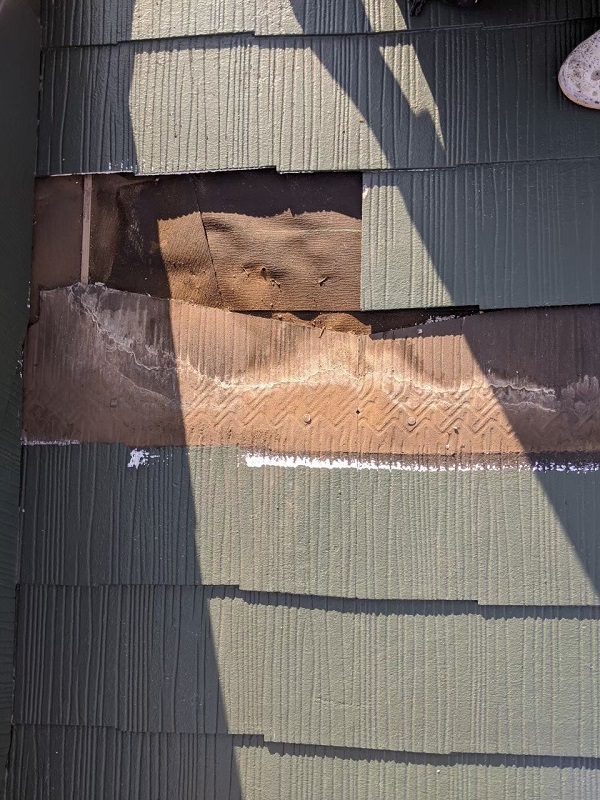 四街道市　クリニック　屋根塗装・外壁塗装　屋根の劣化補修　ひび割れ　差し替え (5)