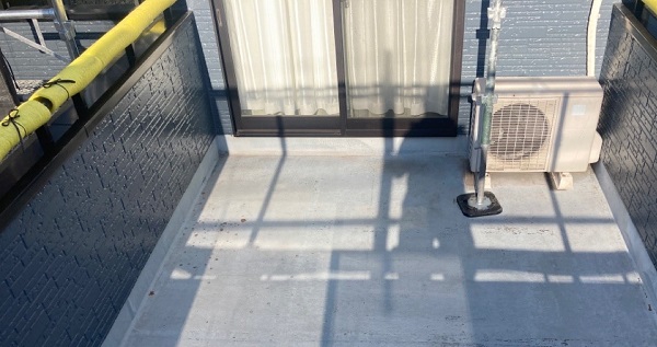 千葉県千葉市　I様邸　屋根重ね葺き工事・外壁塗装　ベランダ防水工事　FRP防水 (1)