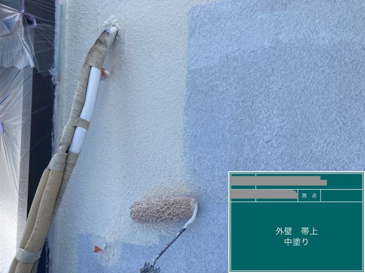 千葉県千葉市稲毛区　K様邸　外壁塗装、帯上の中塗り(2)