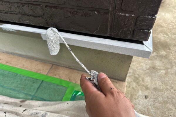 千葉県千葉市中央区　S様邸　付帯部塗装　水切り　下塗り・錆止め塗装