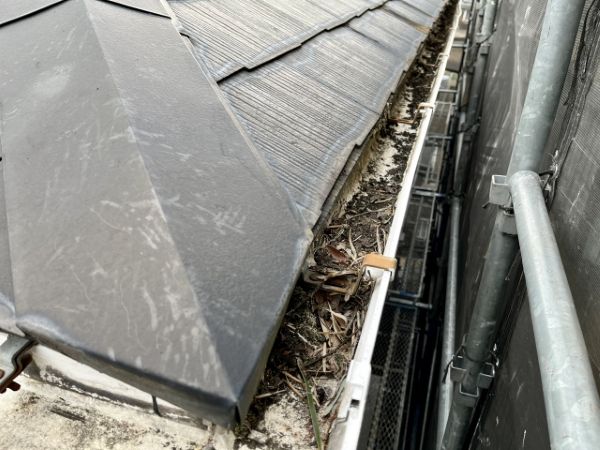 雨樋はなぜ必要？住宅を守るための重要な役割を解説！