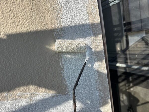 千葉県千葉市若葉区 N様邸 外壁塗装工事 亀裂補修 砂骨ローラーで仕上げました!