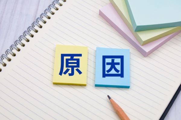 外壁に起こるチョーキング現象とは?放置した場合どうなる?