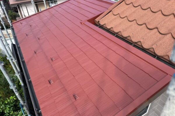 千葉県千葉市緑区　S様邸　屋根塗装工事　中塗りと上塗りで美しく耐久性のある屋根に