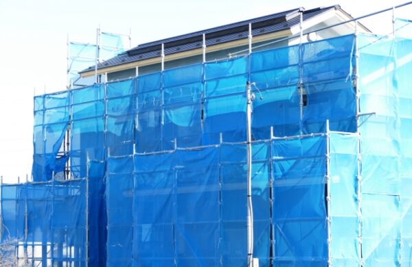 外壁塗装の養生は本当に必要?省略できない理由と施工箇所を解説