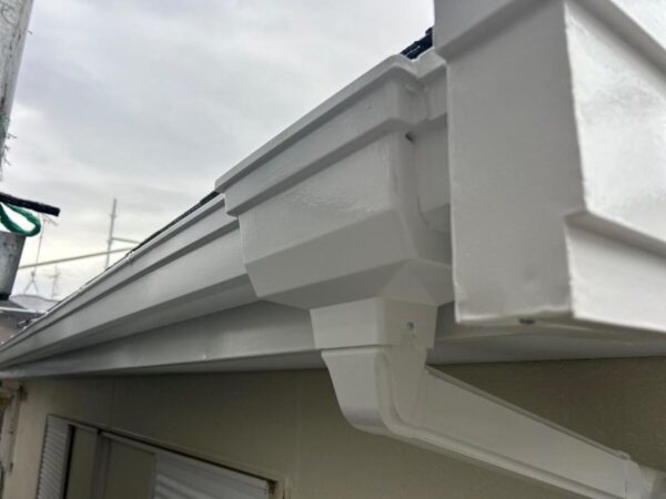 千葉県八千代市 アパート 外壁塗装工事 付帯部塗装~足場解体が終わり工事が完了しました!