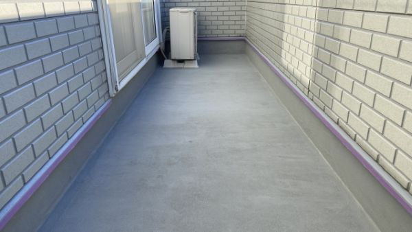 雨漏りはどこから発生する?原因となる箇所と特定する方法を解説