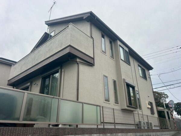 千葉県八千代市 H様邸 屋根・外壁塗装工事 太陽光パネル付きの屋根塗装で注意することは?