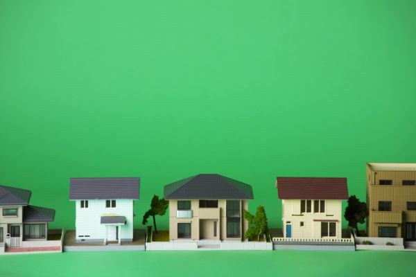 外壁塗装の近隣挨拶の仕方は?タイミング・範囲・伝える内容・手土産まで