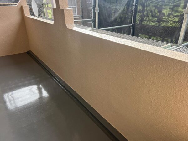 千葉県八千代市 N様邸 外壁塗装・防水工事 庇・雨樋の塗装からベランダ防水まで