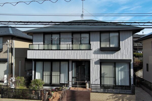 千葉県四街道市　O様　屋根塗装・外壁塗装工事　色あせた茶色の屋根が深みのあるグリーンへ